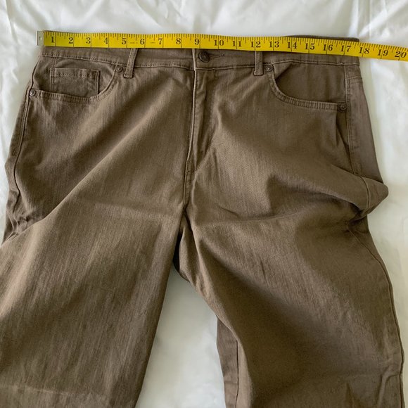 Gloria Vanderbilt Women´s All Around Slimming Effect Straight Jeans, Size 14 - Picture 8 of 11